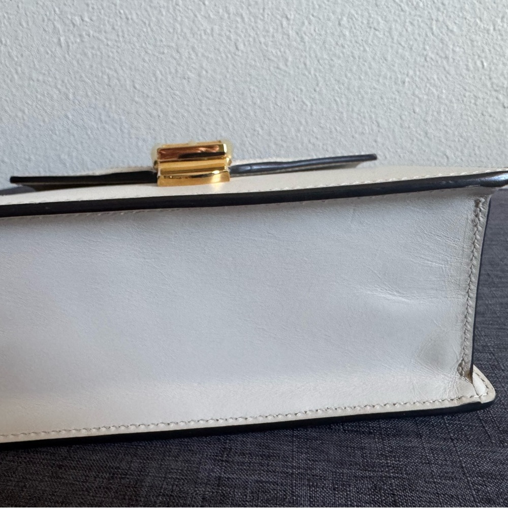 Gucci White Leather Top Handle Satchel with Navy-Red Web & Gold Hardware - Picture 4 of 9